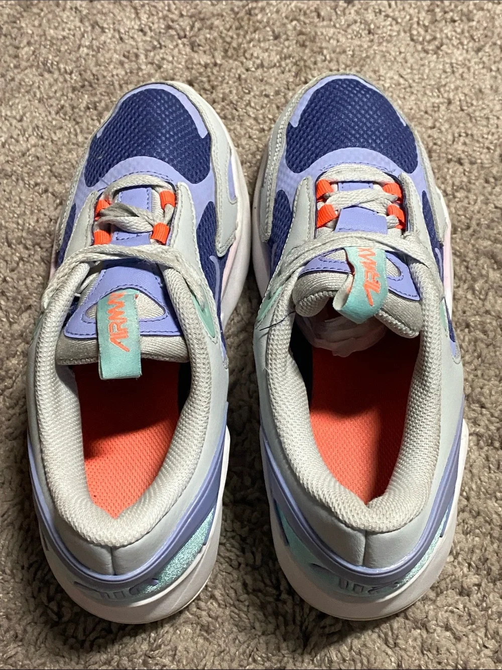 Nike Air Max Bolt GS low trainers sneakers size 3.5 Y